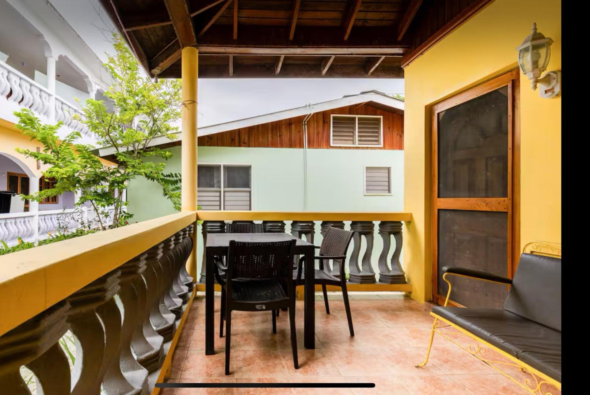 R&V Villa Negril Exterior photo