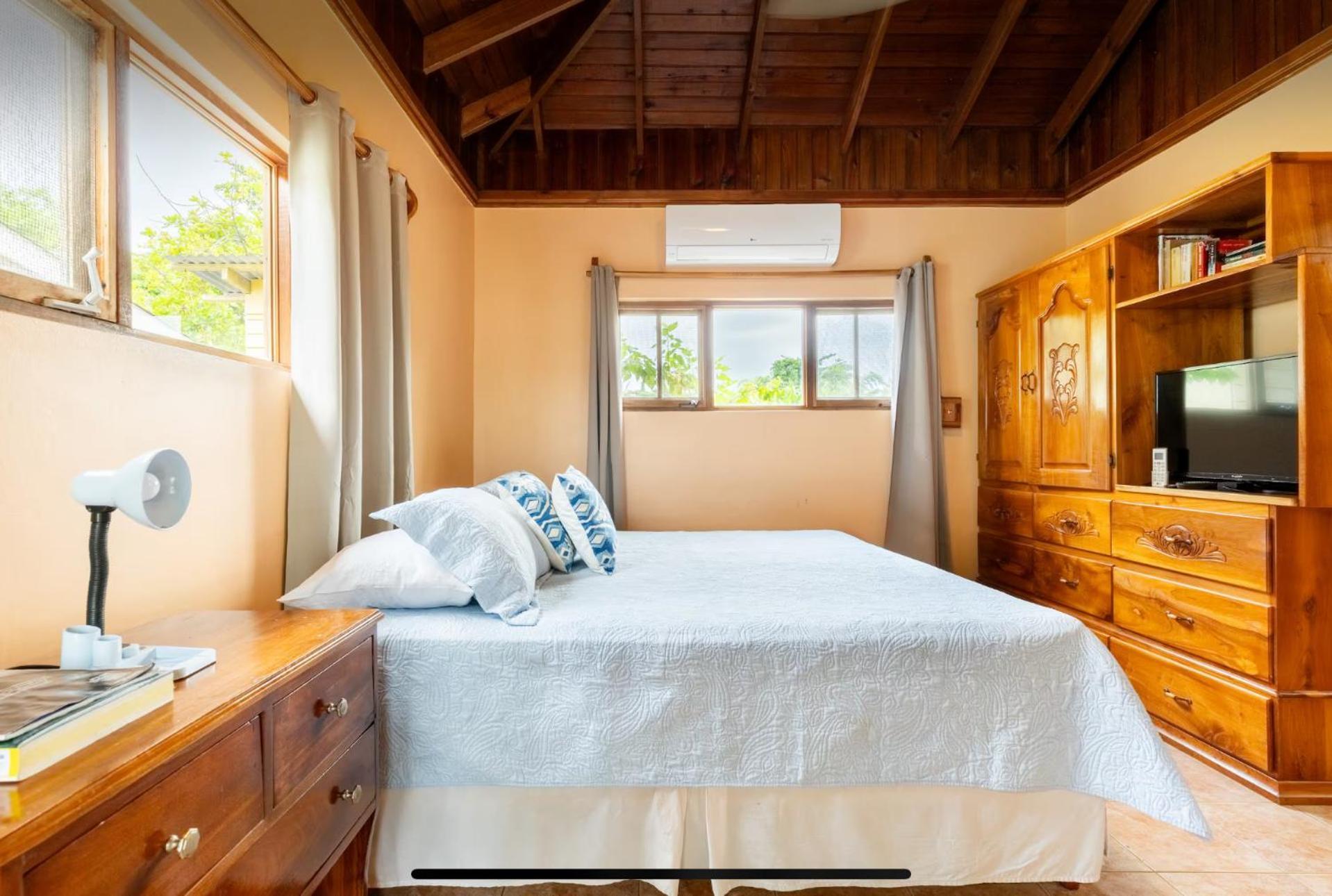 R&V Villa Negril Exterior photo